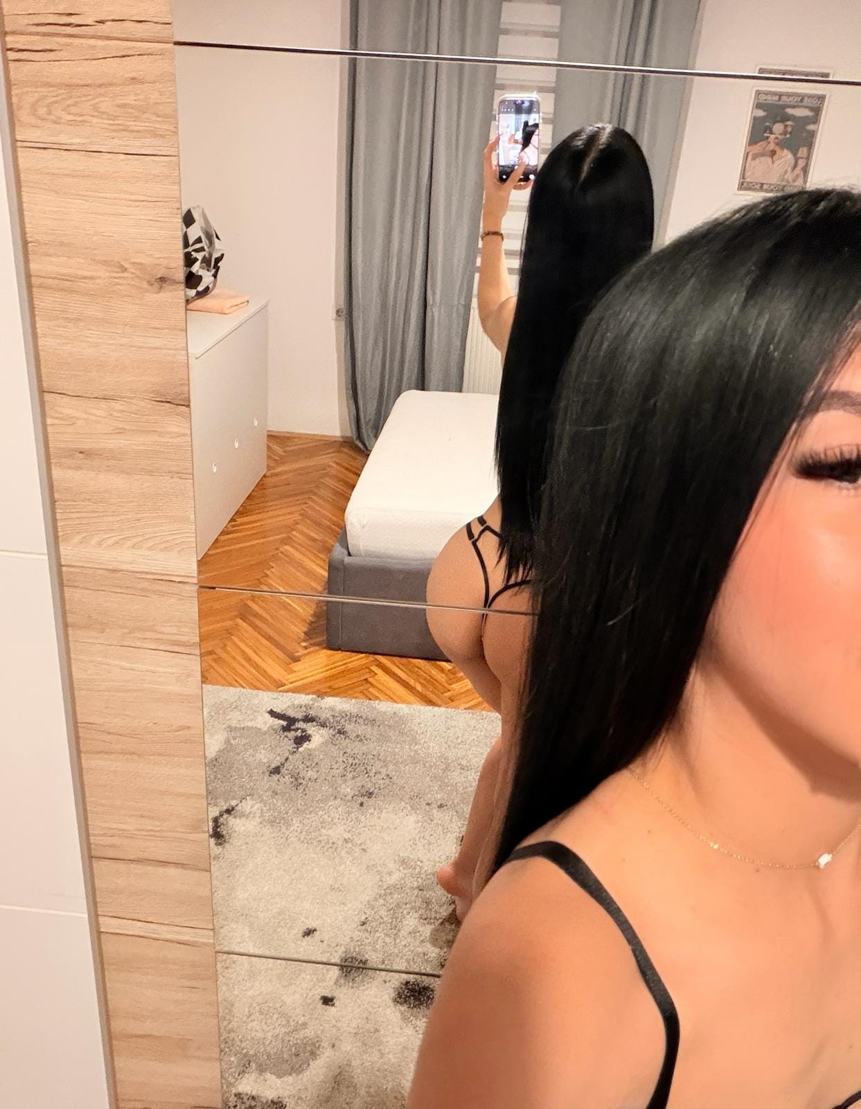 Asia Azafata en Ibiza