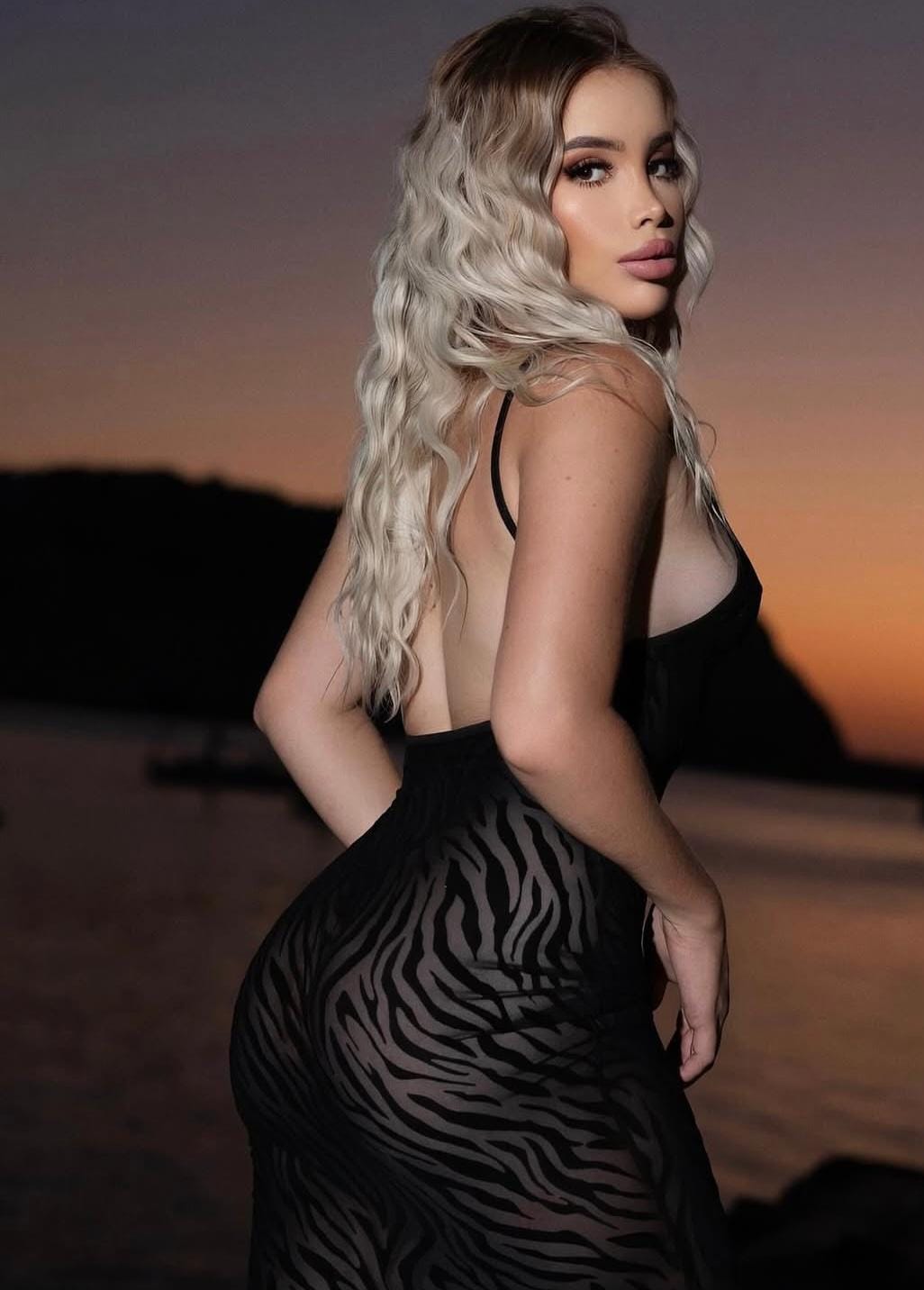 Antonella Modelo de Lujo en Ibiza