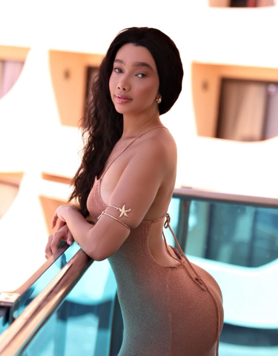 Nicoll : nouvelles photos d'escortes à Puerto de Ibiza