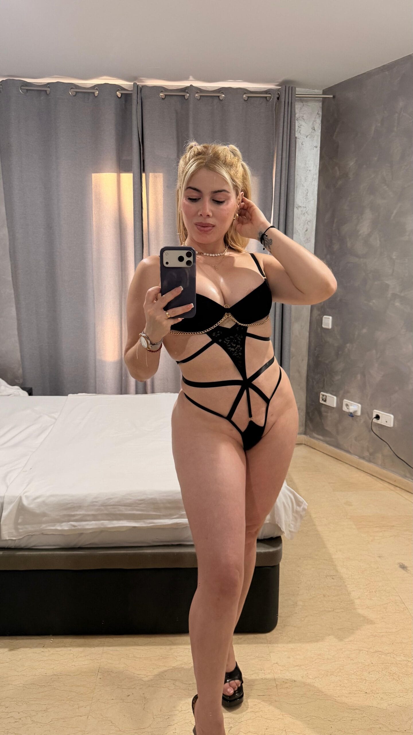 Violeta Puta Ibiza