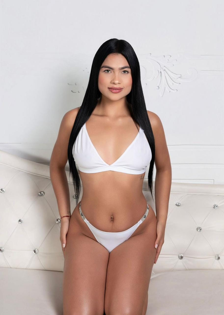 1 Cata Escorts en Ibiza