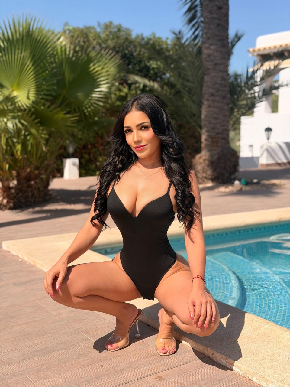 Luciana Fotos Nuevas Azafata en Ibiza